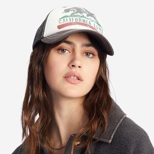 💗 2x$15 Billabong California Love Pitstop Trucker Hat